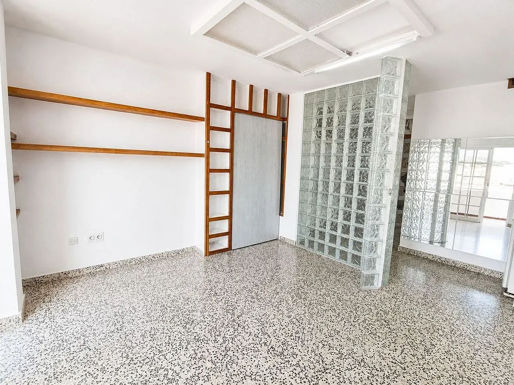 other_room