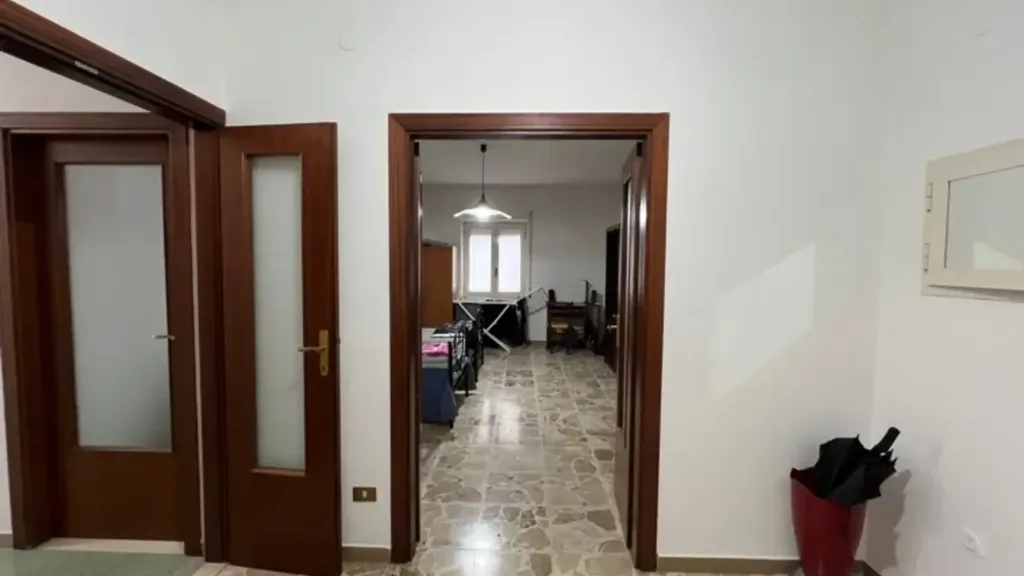 Entrée - Two-Bedroom Apartment with Balcony in Rende