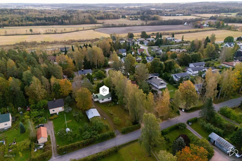 Õhuvaade - Single-Storey Cottage with Garden in Virkkala