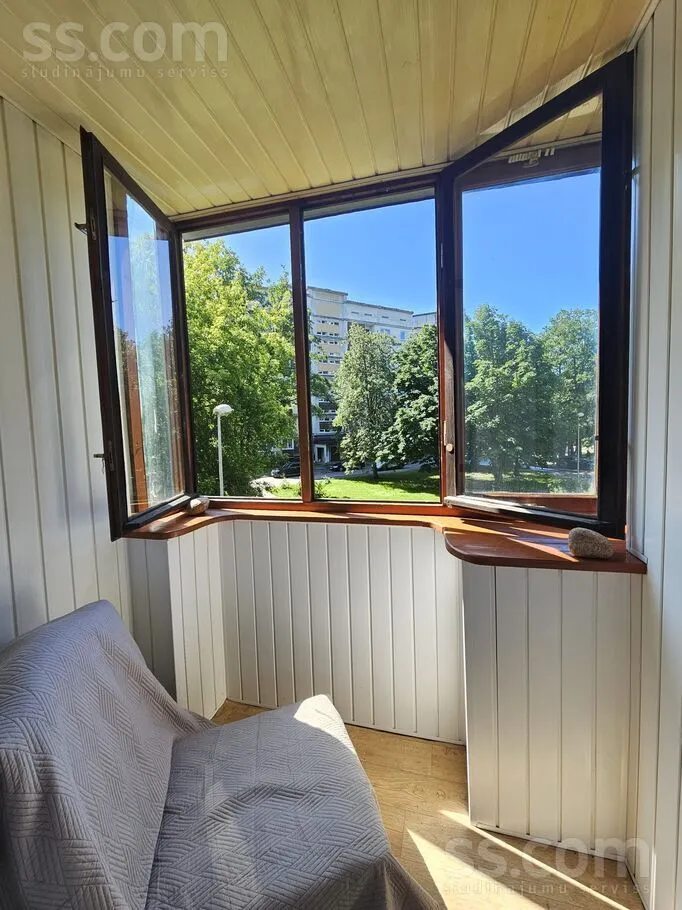 Balcone - Modern Apartment with Balcony in Zolitūde, Riga