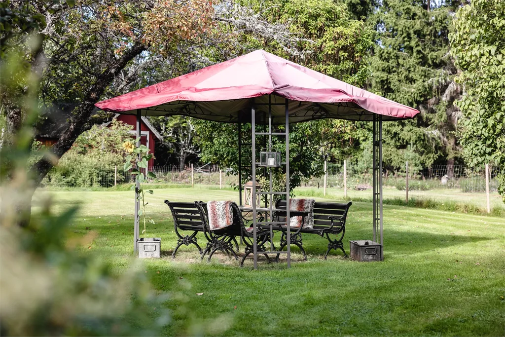 Aed - Charming Cottage with Private Pier near Katrineholm