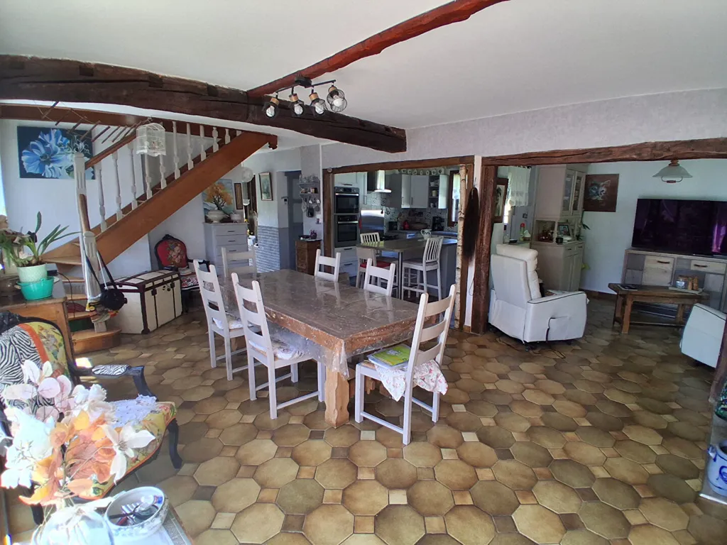 Dining Room - Stone House with Pool in Gespunsart