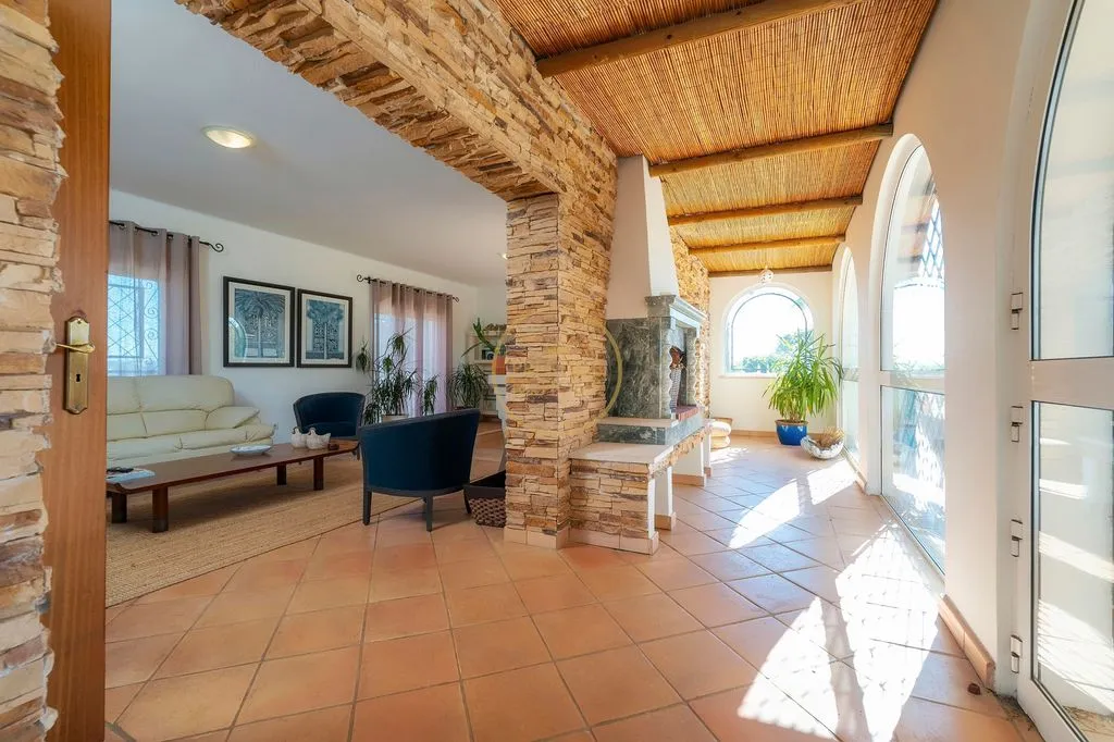 Elutuba - Luxury Villa with Pool in Quarteira