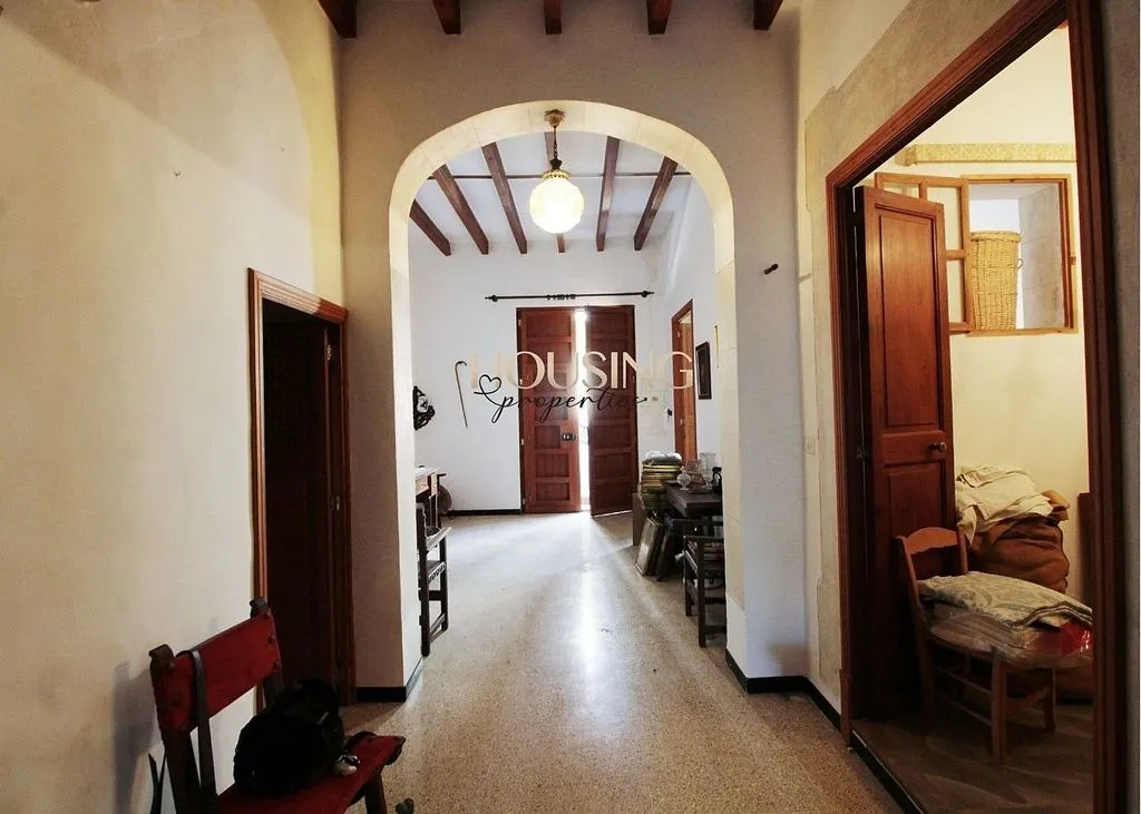 hallway_entrance