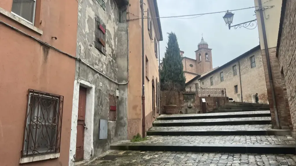 Pièces - Historic Home for Renovation in Santarcangelo