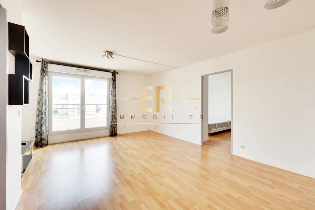 Toad - 3-Piece Apartment with Balcony in Châtillon