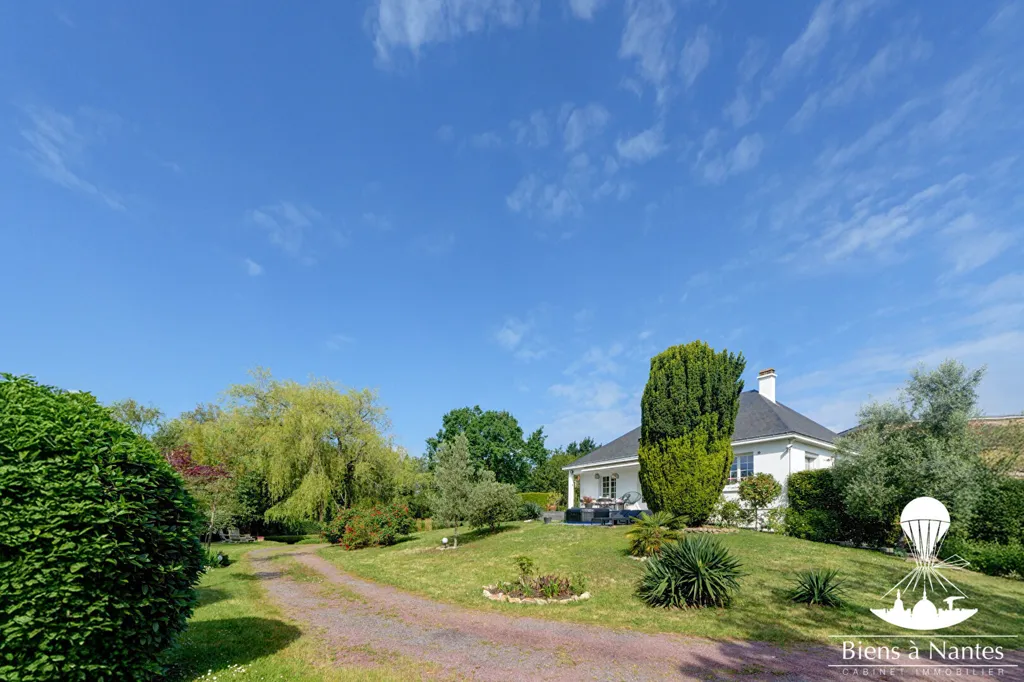 Jardin - Maison avec Grand Terrain aux Sorinières