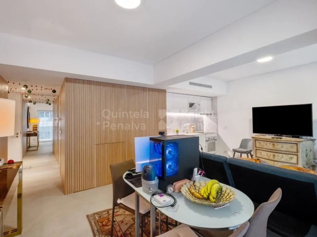 Soggiorno - 1-Bedroom Apartment with Balcony in Lisbon