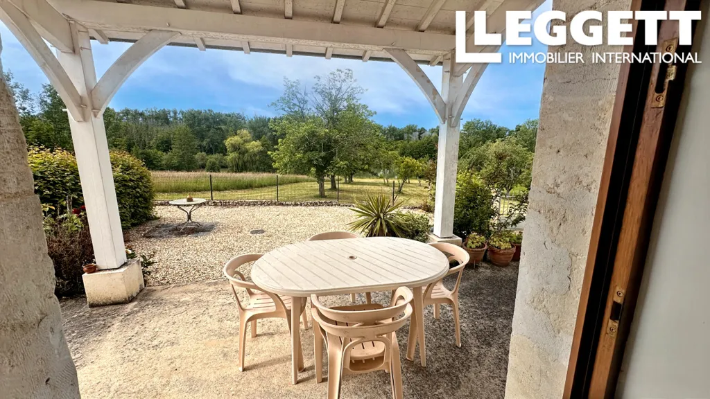 Terrass - Three-Bedroom Stone House near Double Forest