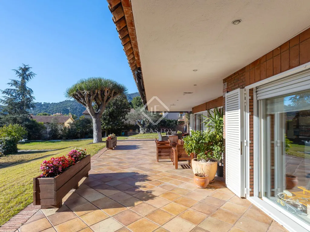 Terrasse - Luxury Villa with Sea View in Premià de Dalt