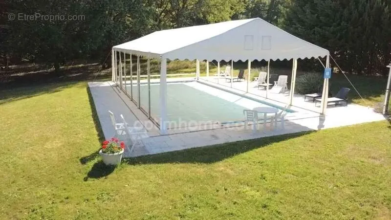 Piscina - Longère with Pool in Mery-sur-Cher