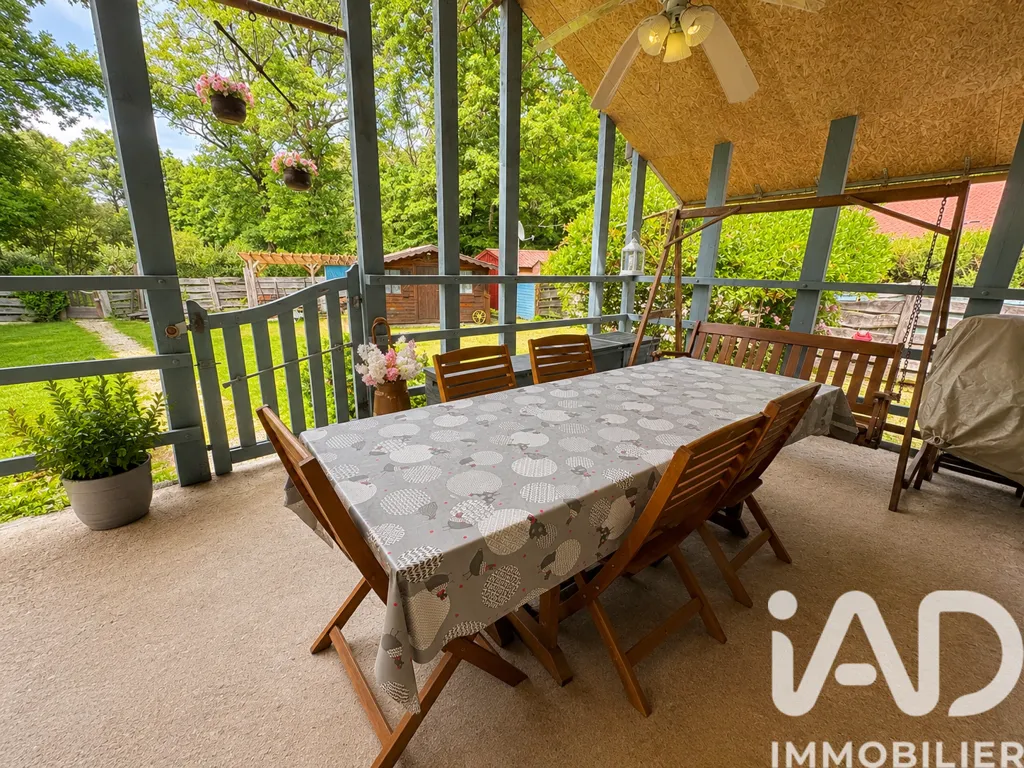 Terrass - Chalet with Lake Access in Calm Setting