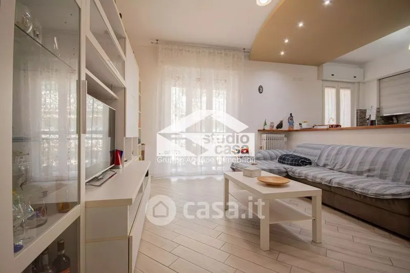 Séjour - Modernised Apartment with Balcony in Spino d'Adda