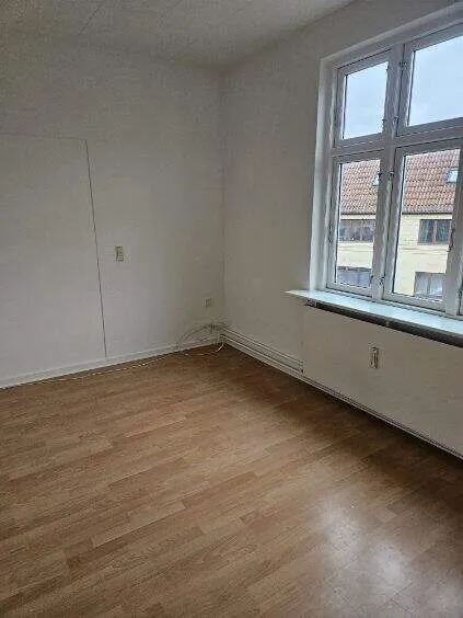 Toad - Four-Bedroom Apartment in Skive