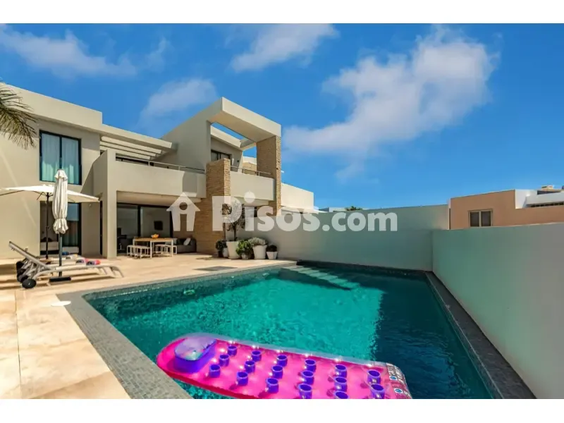 Bassein - Luxury Chalet with Private Pool in La Caleta