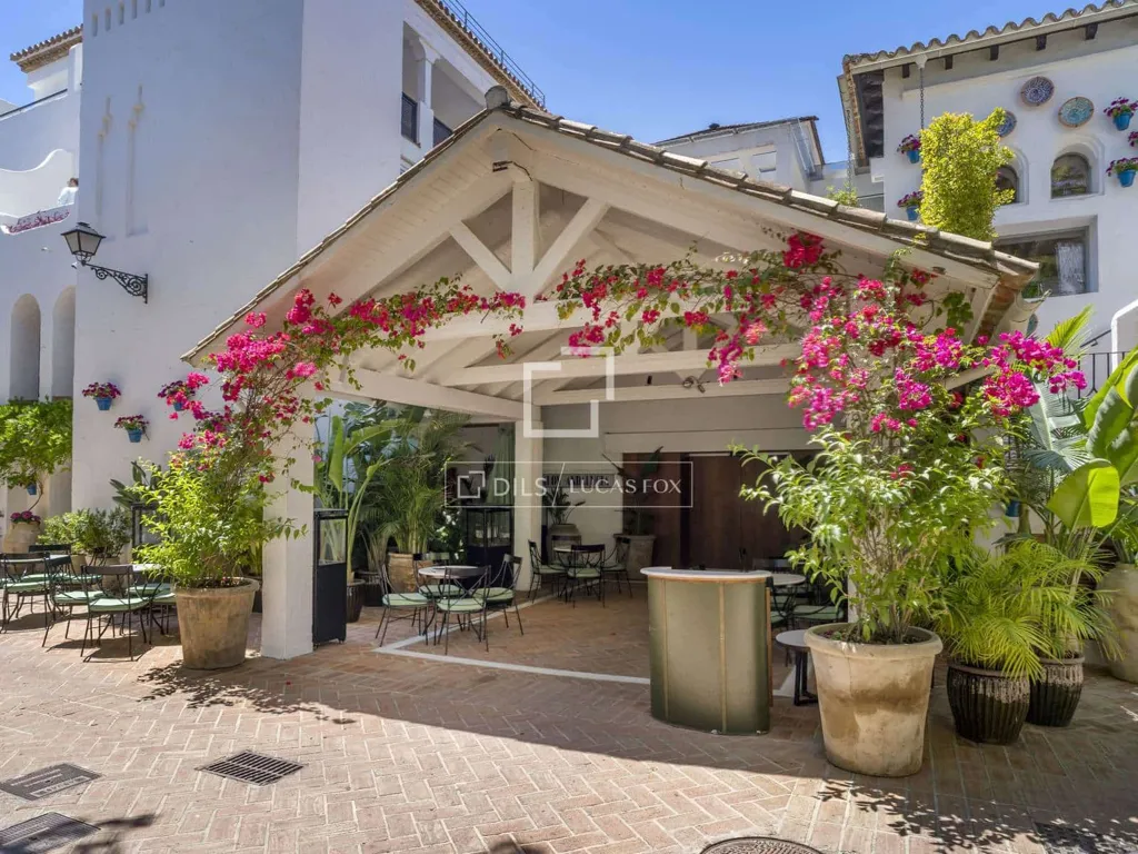 Jardin - Contemporary Apartment with Terrace in Marbella