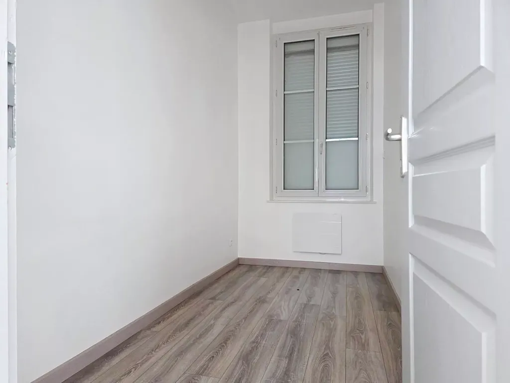 Toad - Bright Flat with Private Courtyard in Tracy-le-Mont