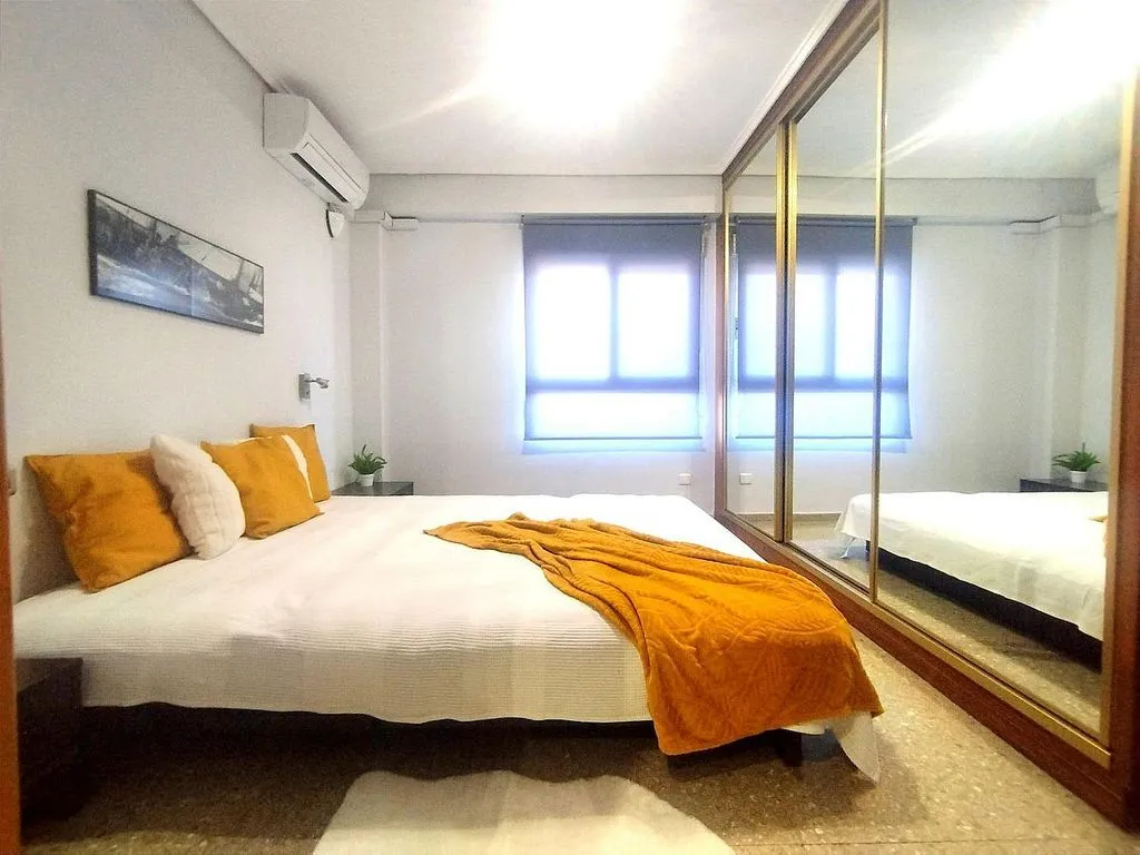 Apartment with Balcony in Benicalap, Valencia