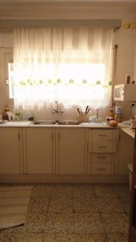 Cuisine - Luxury House with Terrace in Cornellà de Llobregat