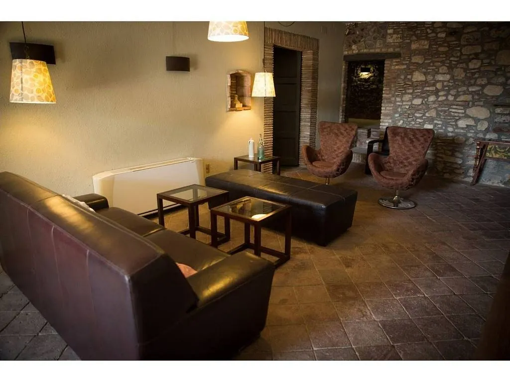 Elutuba - Restored Masia with Pool in Bigues i Riells