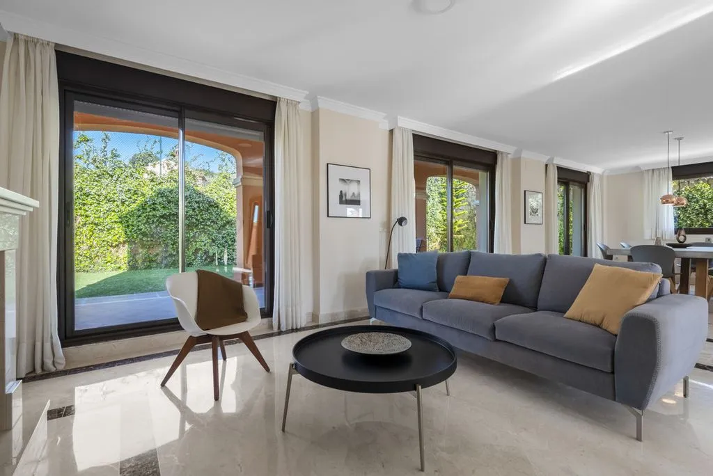 Séjour - Semi-Detached Villa with Golf Views in Estepona