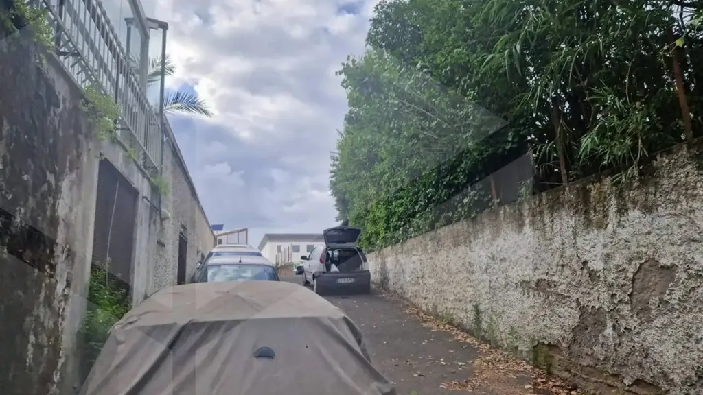 Extérieur - Garage with Ramp in Ciampino