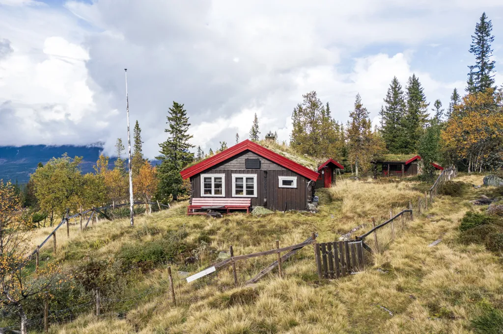 Välivaade - Architectural Villa with Terrace in Bagn