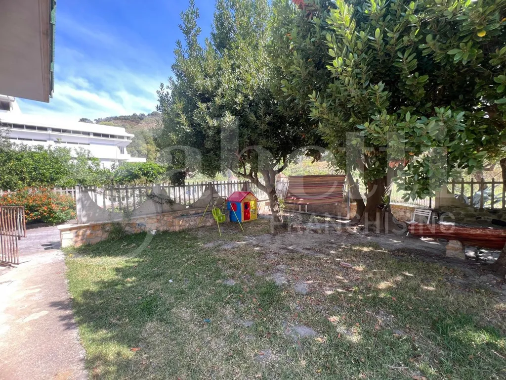 Jardin - Independent House with Courtyard in Amantea
