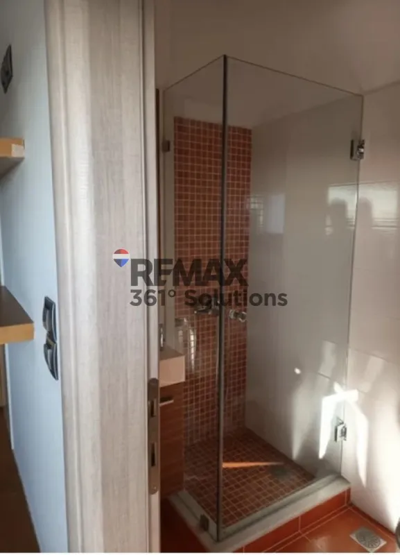 Bathrooms - Apartment with Sea View in Drapetsona