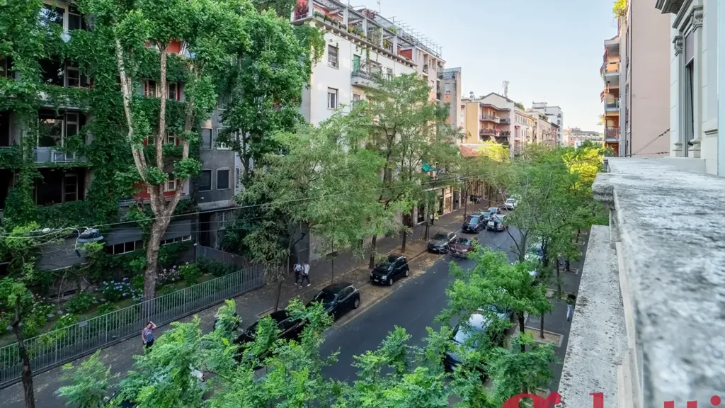 Balcon - Retrofitted Flat with Balcony in Città Studi, Milan