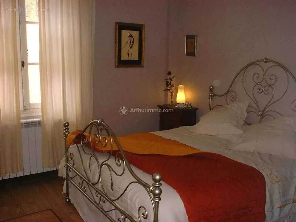 Rental Building in Gaillac Centre