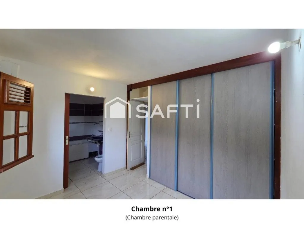Chambres - Maison Individuelle avec Jardin à Port-Louis