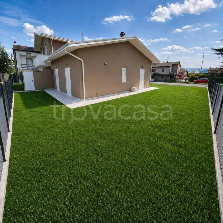 Aed - New Trilocale with Private Garden in Assisi