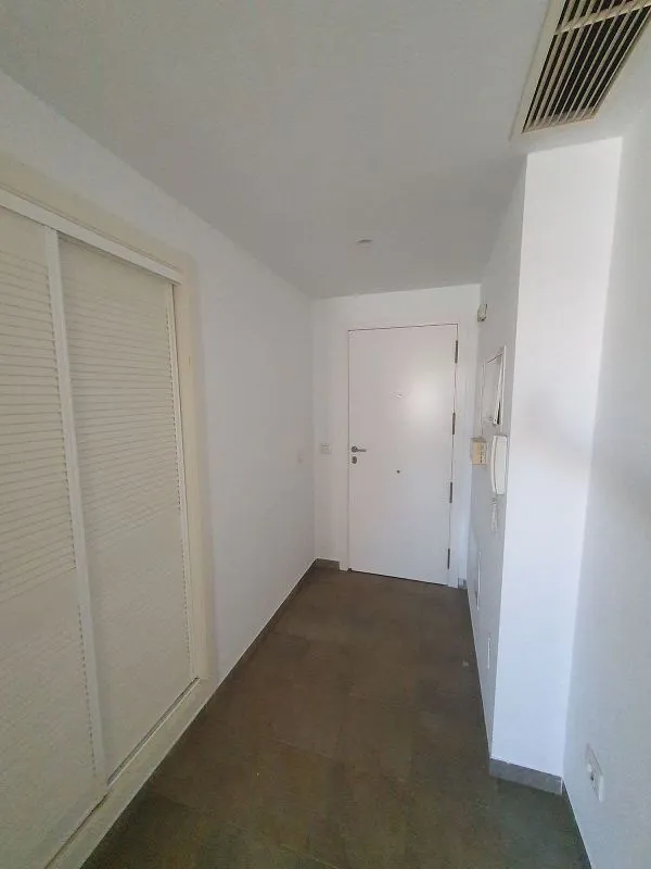 Esik - 2-Bed Flat with Pool in Toyo