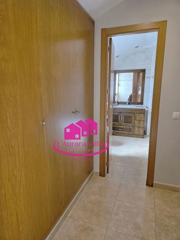 Esik - Duplex Apartment with Terrace in Pedreguer