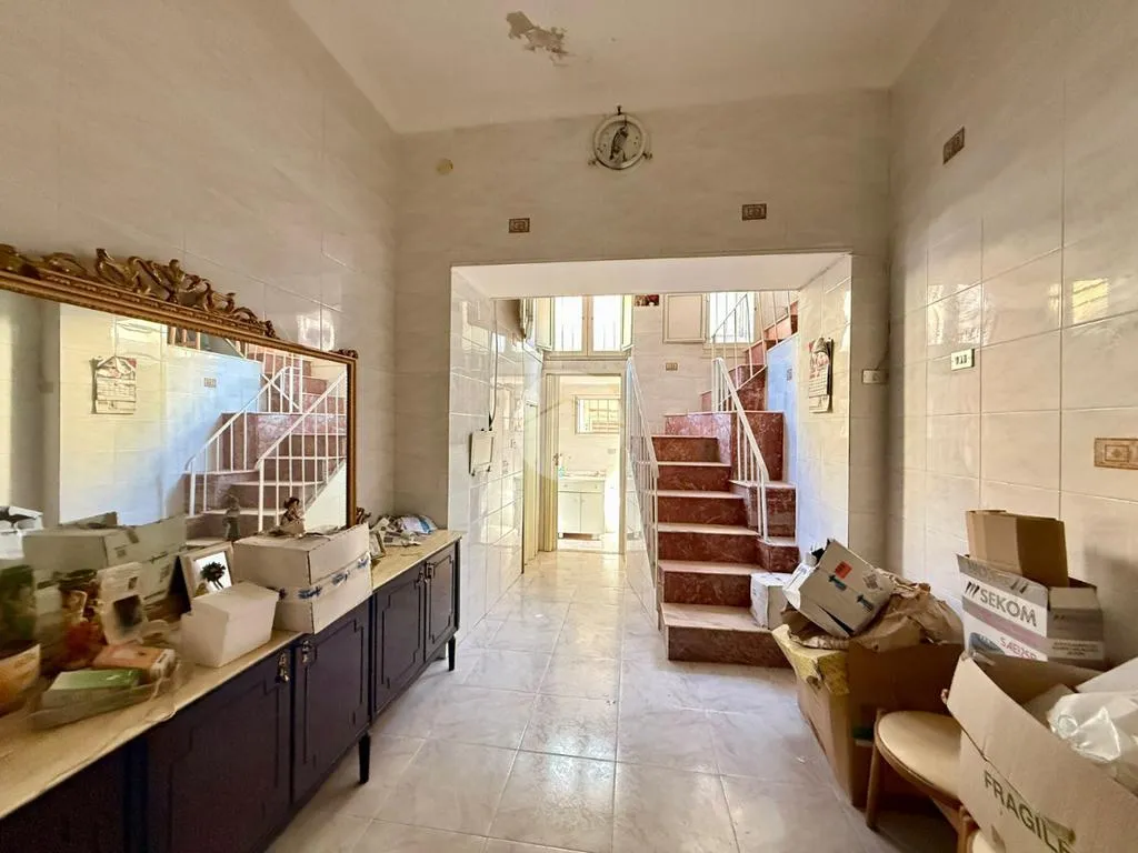 Entrée - 3-Room Apartment with Balcony in Naples