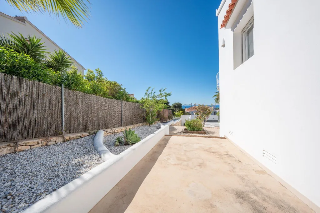 Terrasse - Chalet with Sea View and Pool in Cap Martí