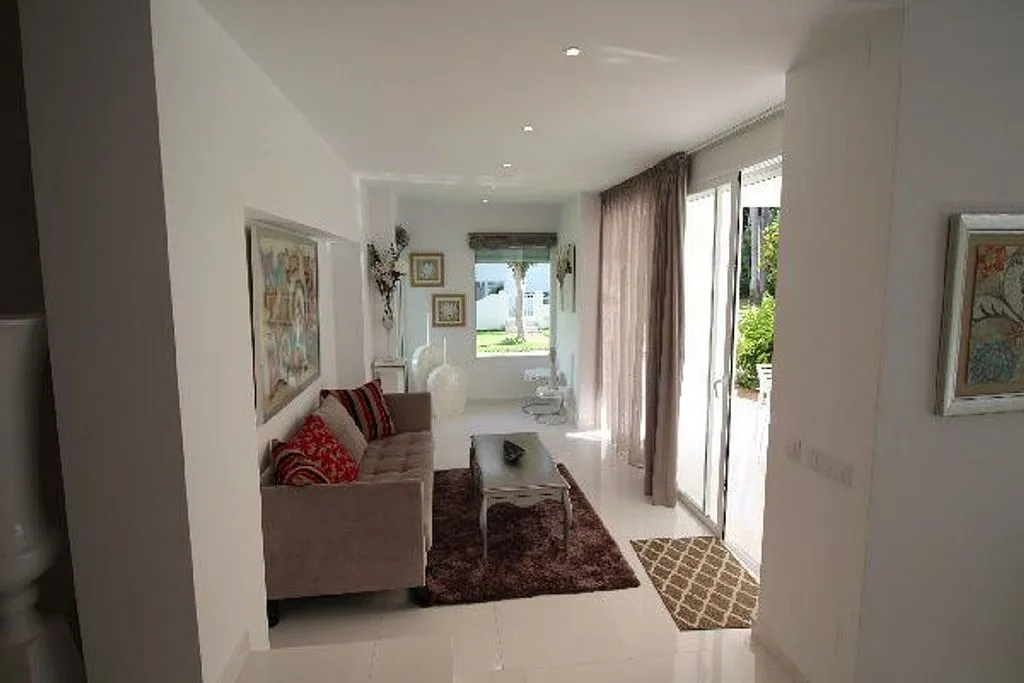 Living Room - Luxury Apartment with Pool in Puerto Banús
