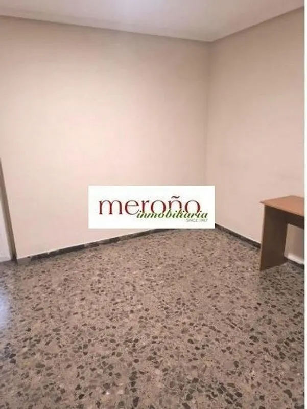 Pièces - Apartment with Balcony in Carrús Oest, Elche
