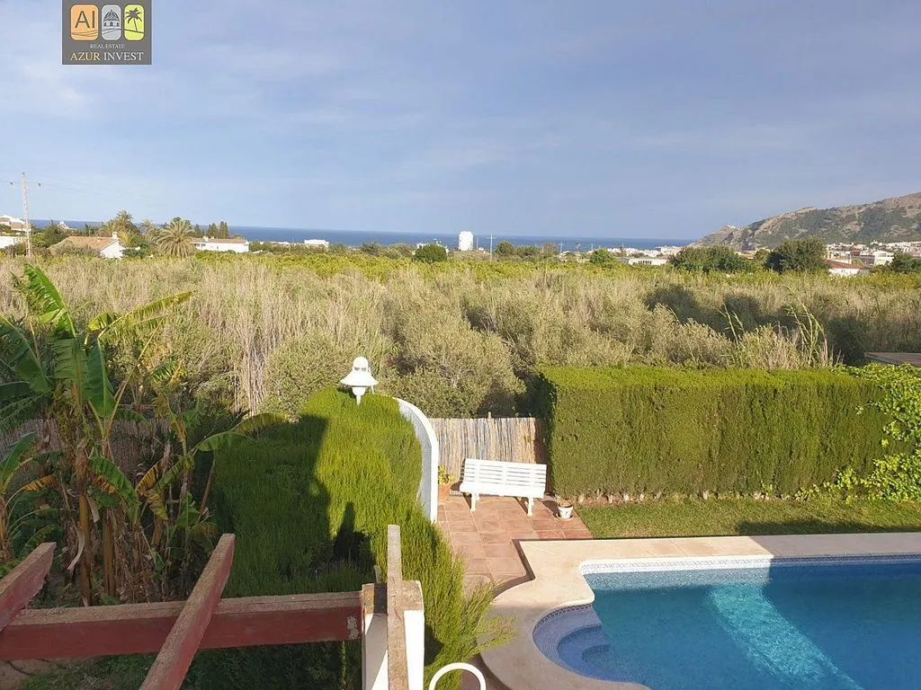 Piscine - Chalet with Sea Views and Pool in Planet