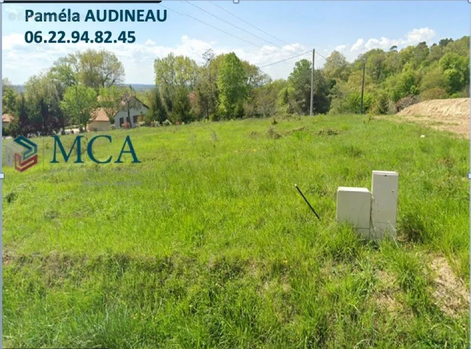 Jardin - Terrain avec Vue Dégagée à Casseuil
