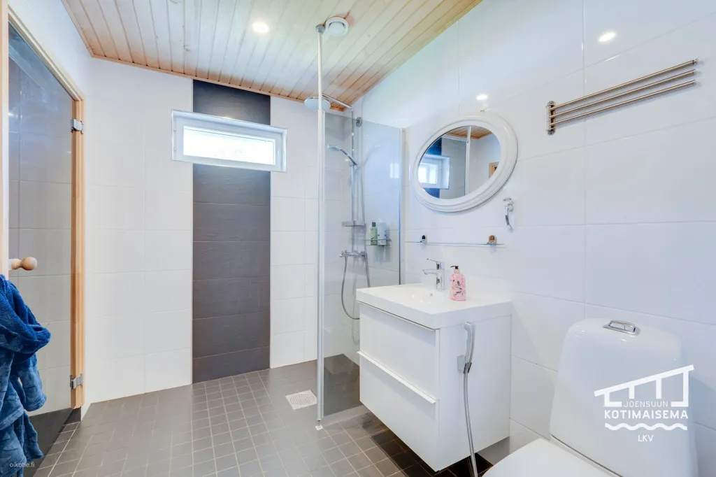 Bagni - Modern Detached House with Sauna in Joensuu