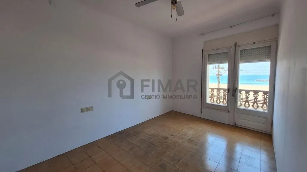 Habitaciones - Villa con vistas al mar en Premià de Mar