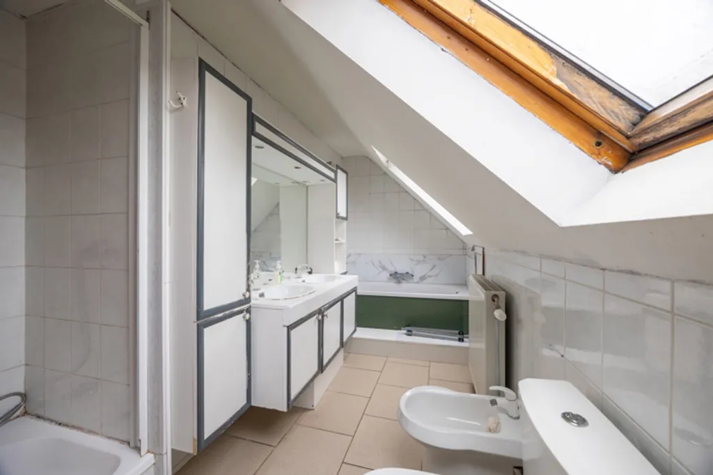 Vannitoad - Charming 1st Floor Apartment with Balcony