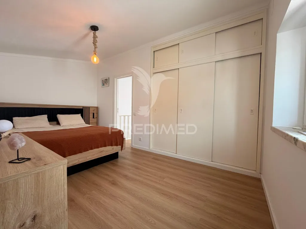 Chambres - Renovated T2 House in Quinta do Anjo Centre