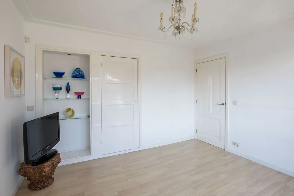 Magamistoad - Semi-detached House with Office Space in Arnhem
