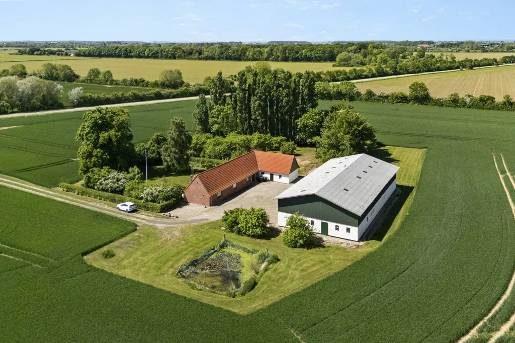 Õhuvaade - Villa with Large Barn in Nakskov