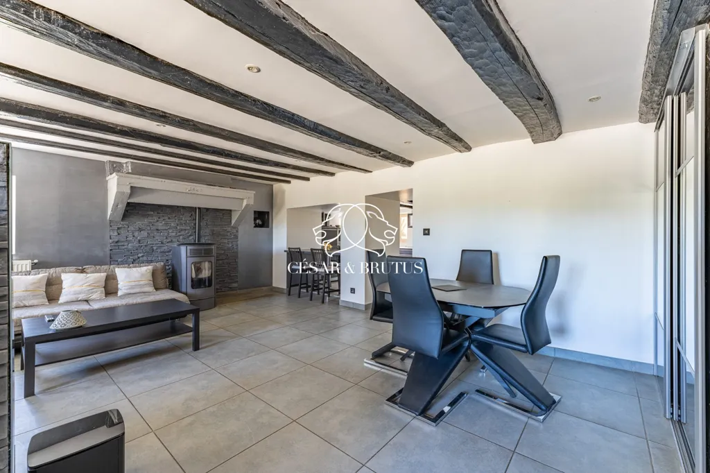 Söögituba - Renovated Stone House with Pool in Chozeau
