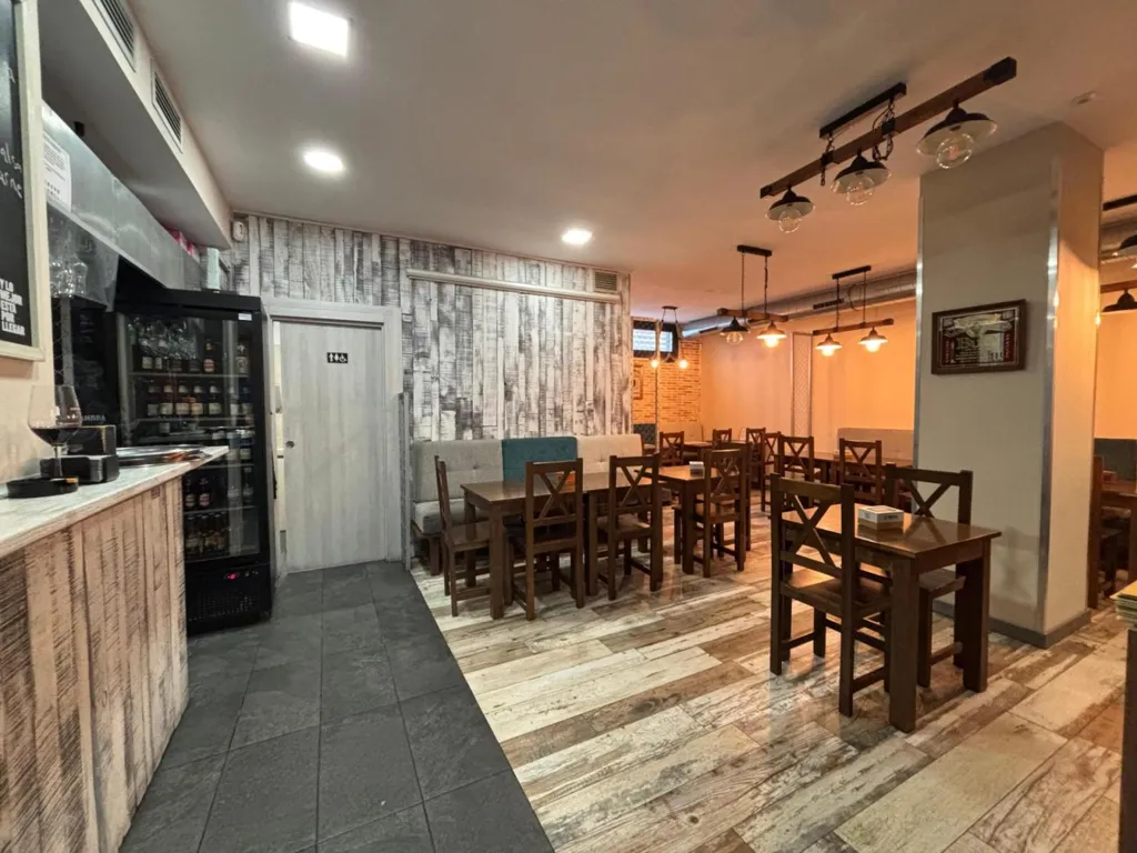 Dining Room - Bar-Restaurant with Terrace in Pinar de Jalón