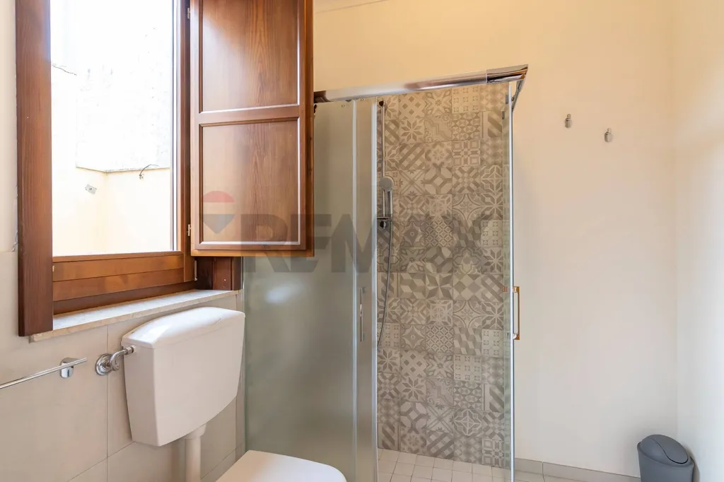 Salles de bain - Fully Rented Building in Ragusa Centre